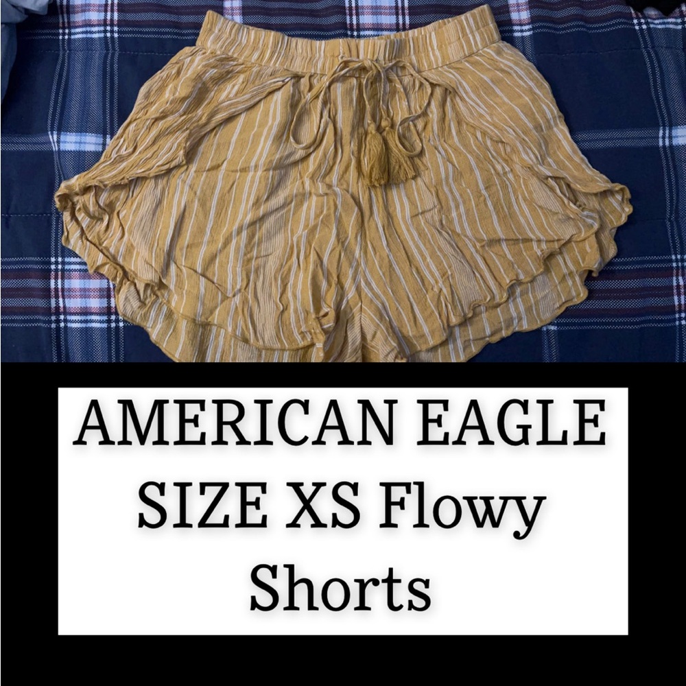 AE yellow flowy shorts